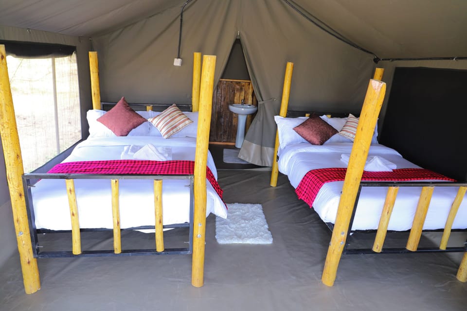 Comfort Double or Twin Room | Iron/ironing board, free WiFi