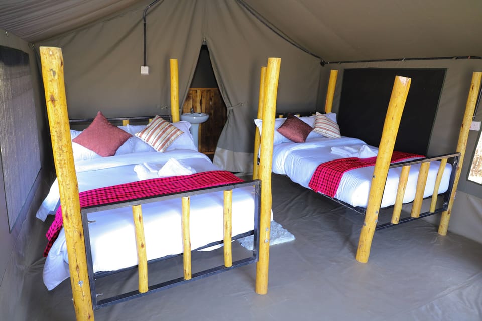 Comfort Double or Twin Room | Iron/ironing board, free WiFi