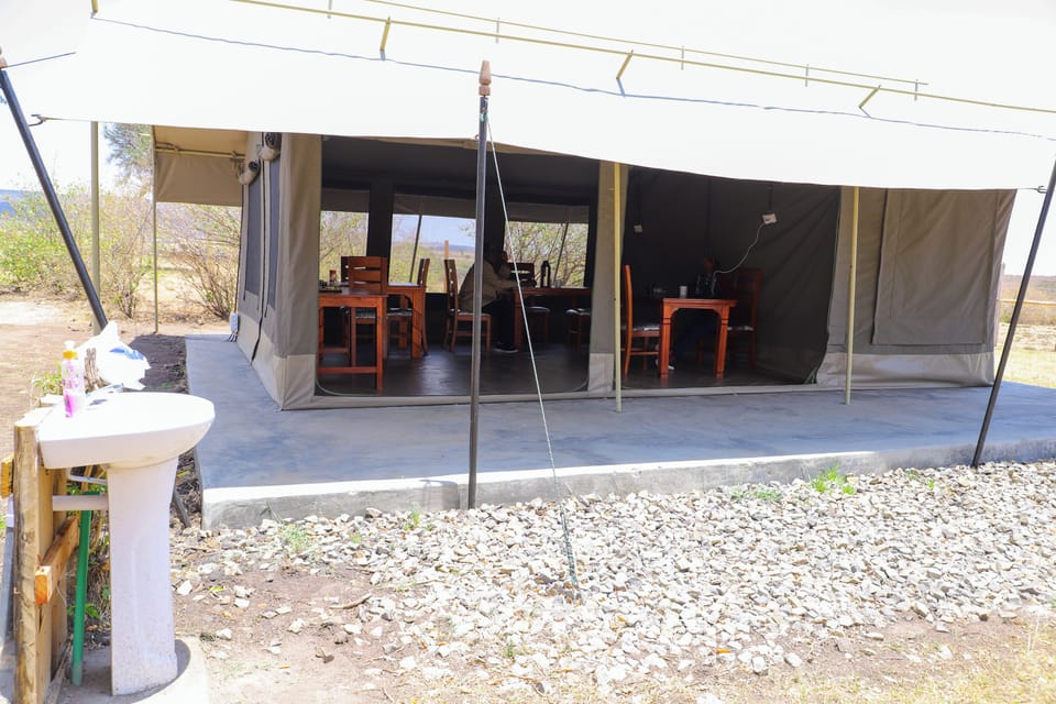 Emunyan Mara Camp Hotel in Kenya
