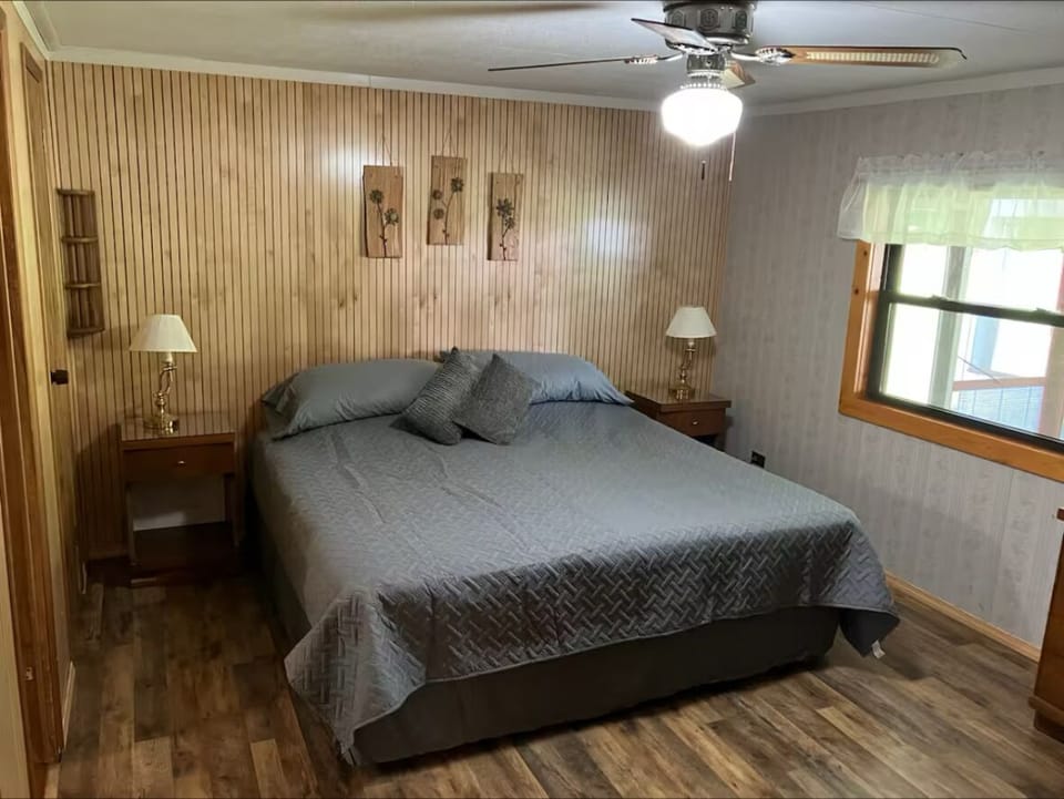 Master bedroom with king bed!