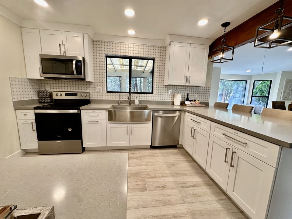 Full kitchen with island