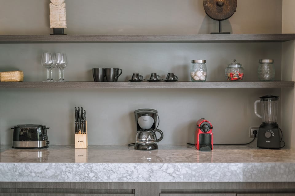 Luxury Villa | Private kitchen | Fridge, microwave, oven, stovetop