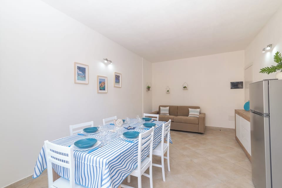 Family Apartment, 2 Bedrooms, Balcony (Appartamento Rosmarino In The City) | Interior