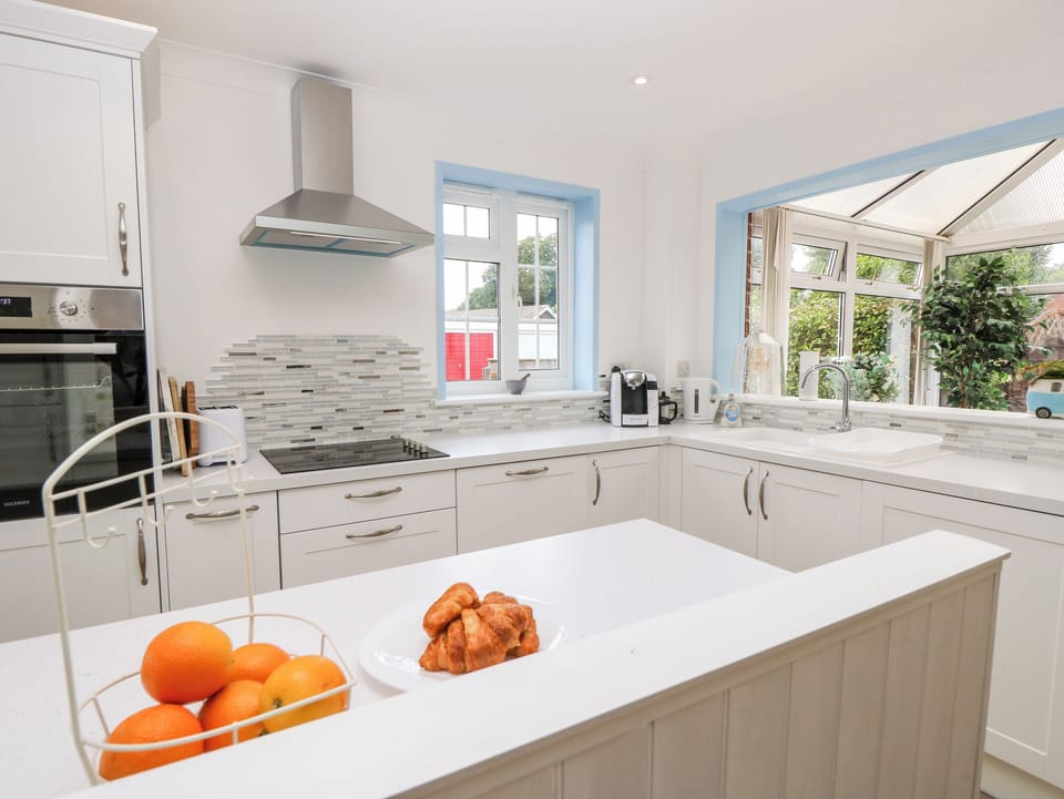 Fridge, dishwasher, electric kettle, toaster