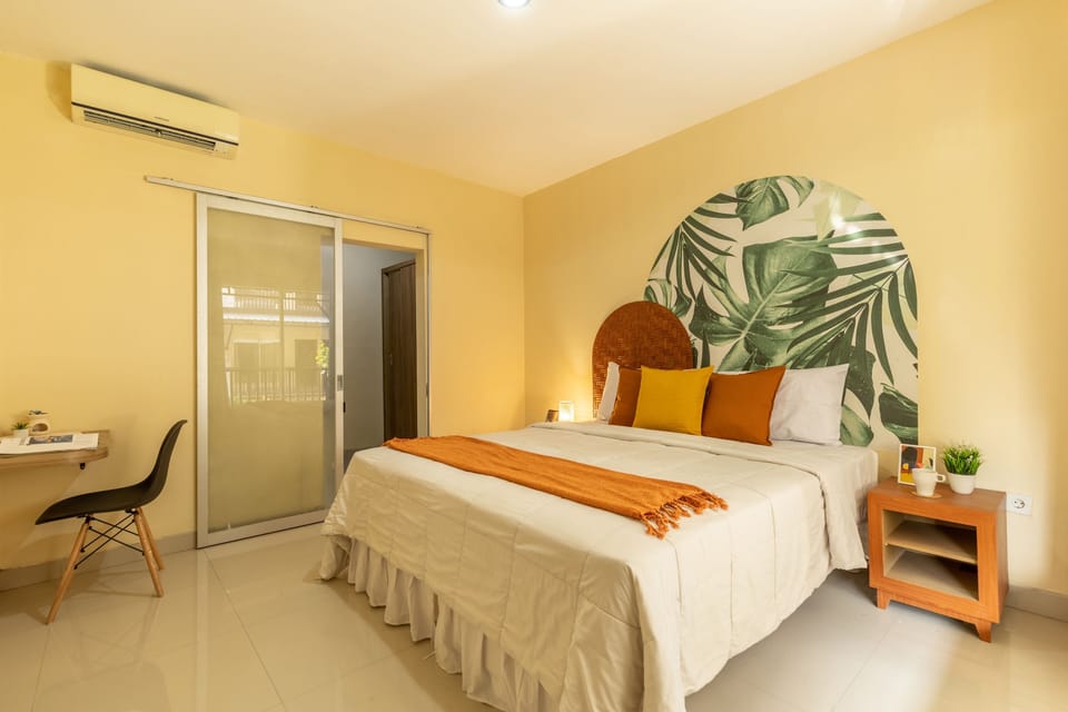 Premium Room, 1 Double Bed | 1 bedroom, desk, laptop workspace, free WiFi