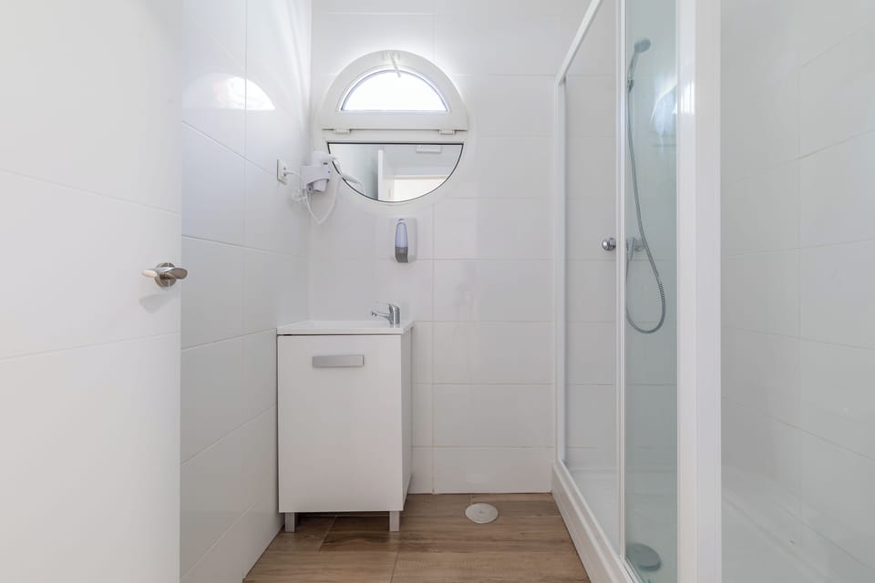 Superior Double Room, 1 Double Bed, Non Smoking, Private Bathroom | Bathroom | Shower, hair dryer, soap, toilet paper