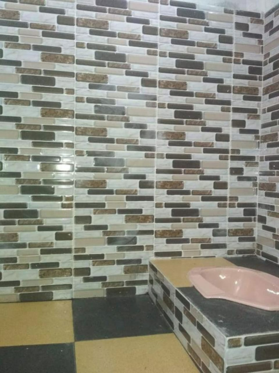 Deluxe Double Room | Bathroom | Shower, rainfall showerhead, soap