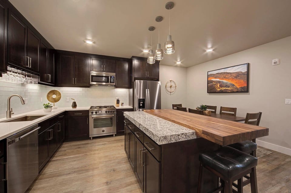 Wonderful open concept kitchen and dining area.