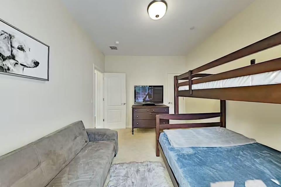 Just off the hallway and sharing a bathroom with the Queen bedroom.