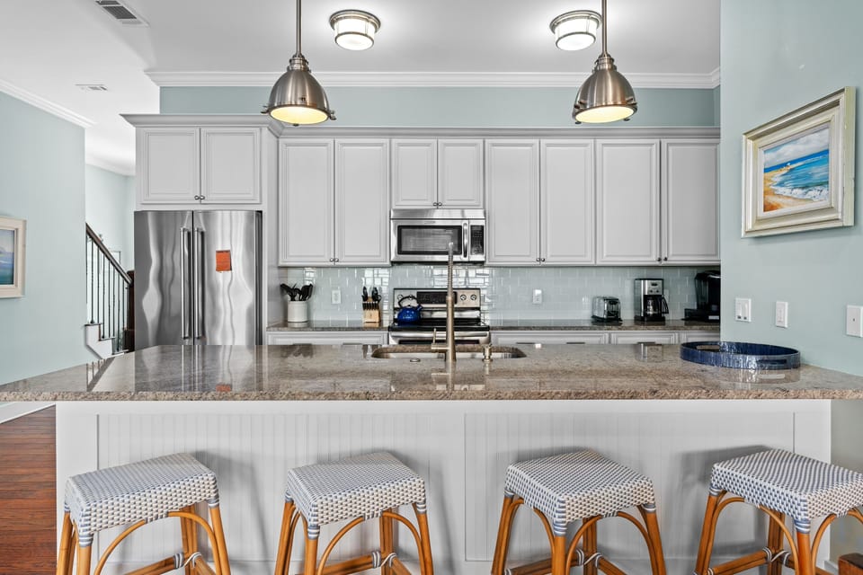 House, 4 Bedrooms | Private kitchen | Coffee/tea maker, fridge, oven, toaster