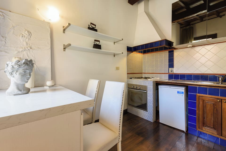 Comfort Apartment | Private kitchen | Mini-fridge, oven, stovetop, dishwasher