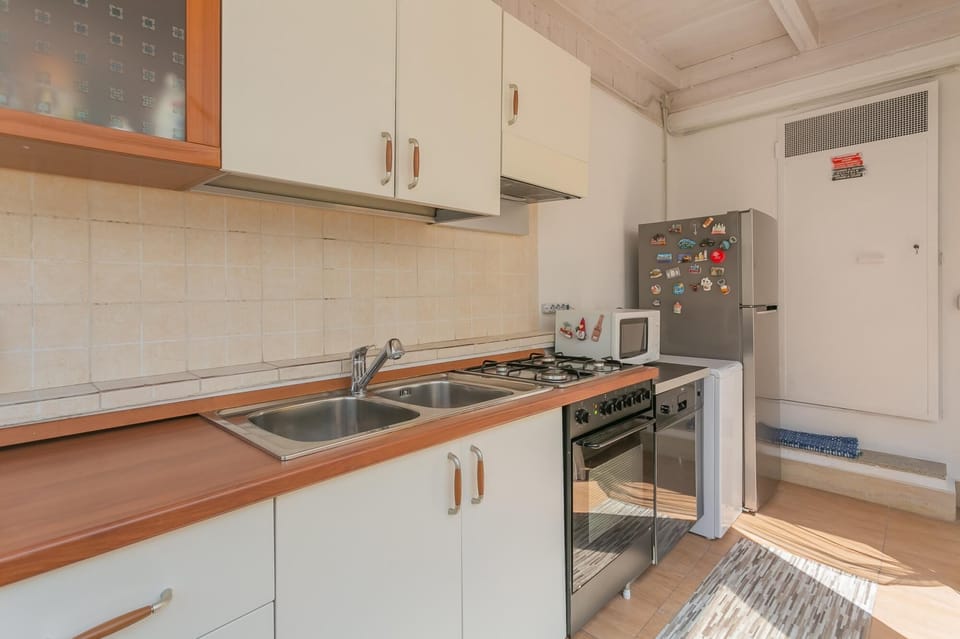 House | 1 bedroom