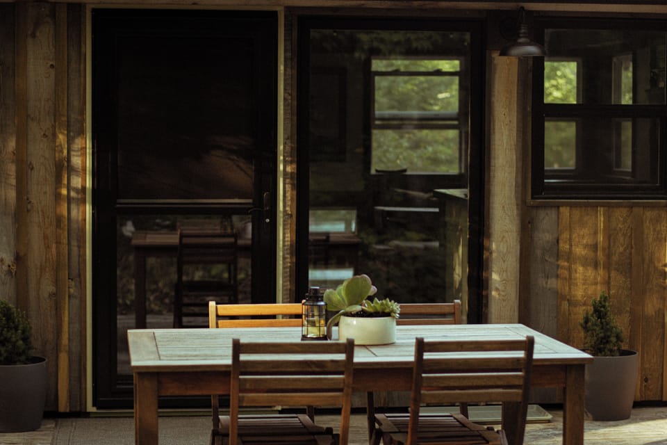 Outdoor dining