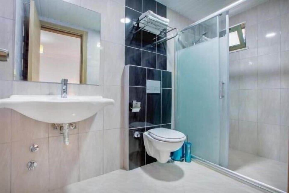 Family Room | Bathroom | Hair dryer