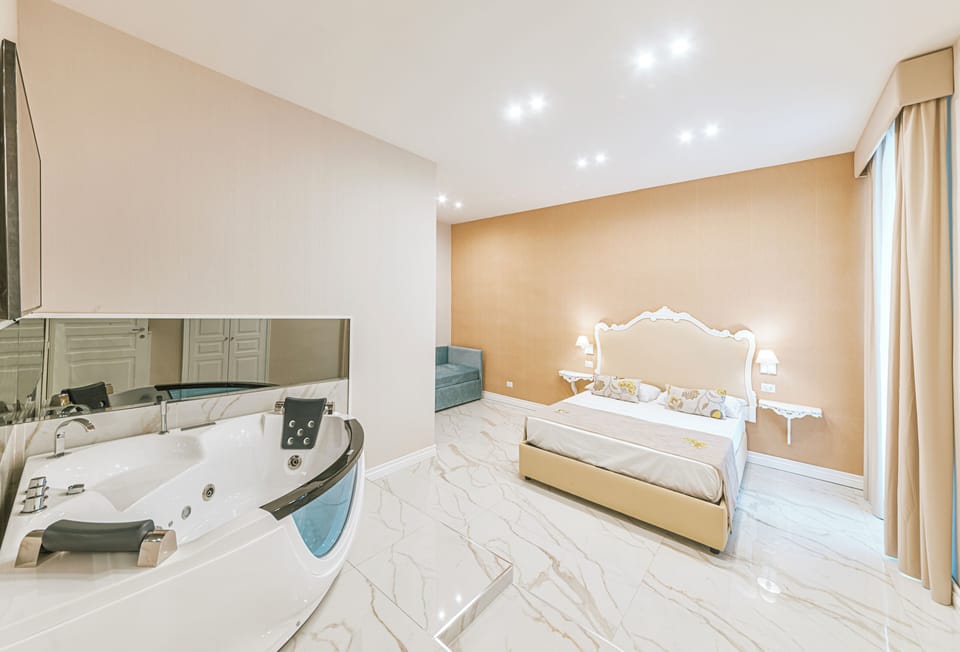 Premium bedding, pillowtop beds, minibar, in-room safe
