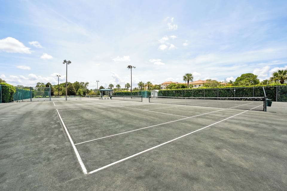 Community Tennis Courts