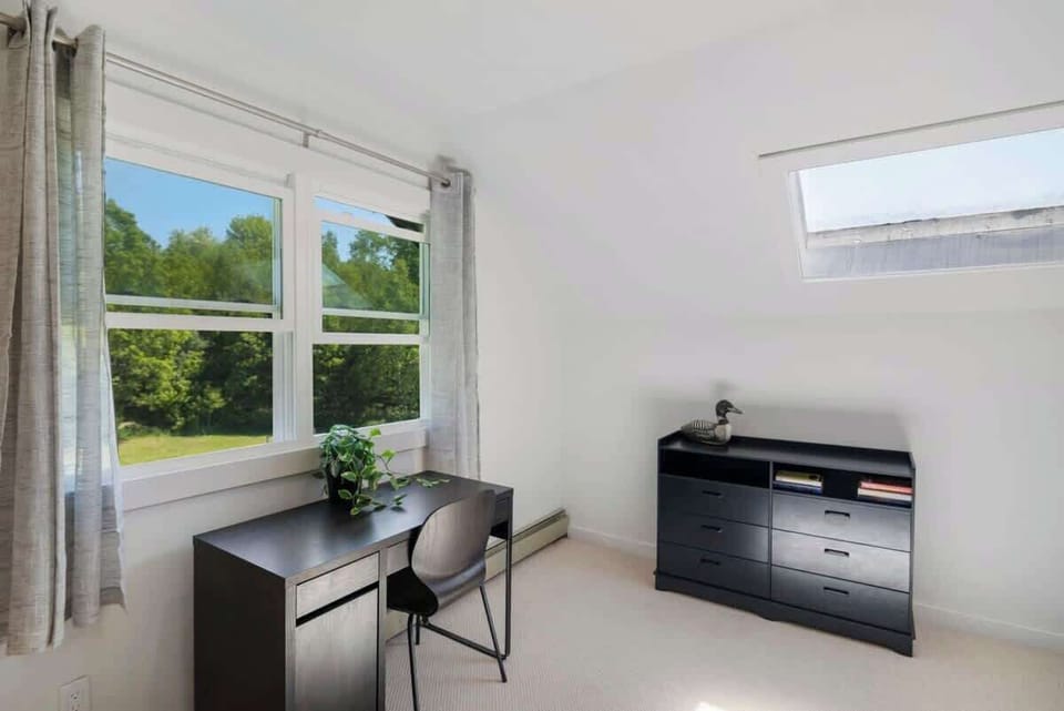 Designated Work Space with beautiful Stowe views.
