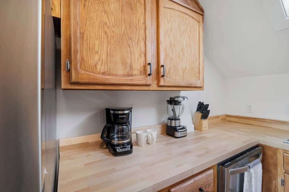 Fully Stocked with Coffee maker, blender, spices, cookware etc!