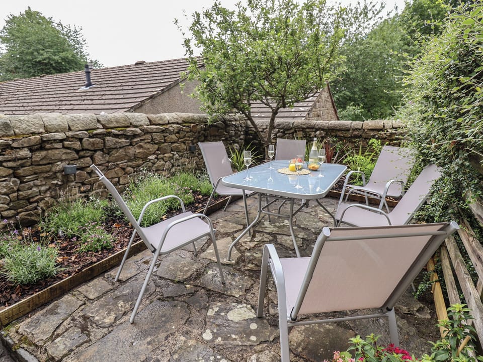 Cottage | Outdoor dining