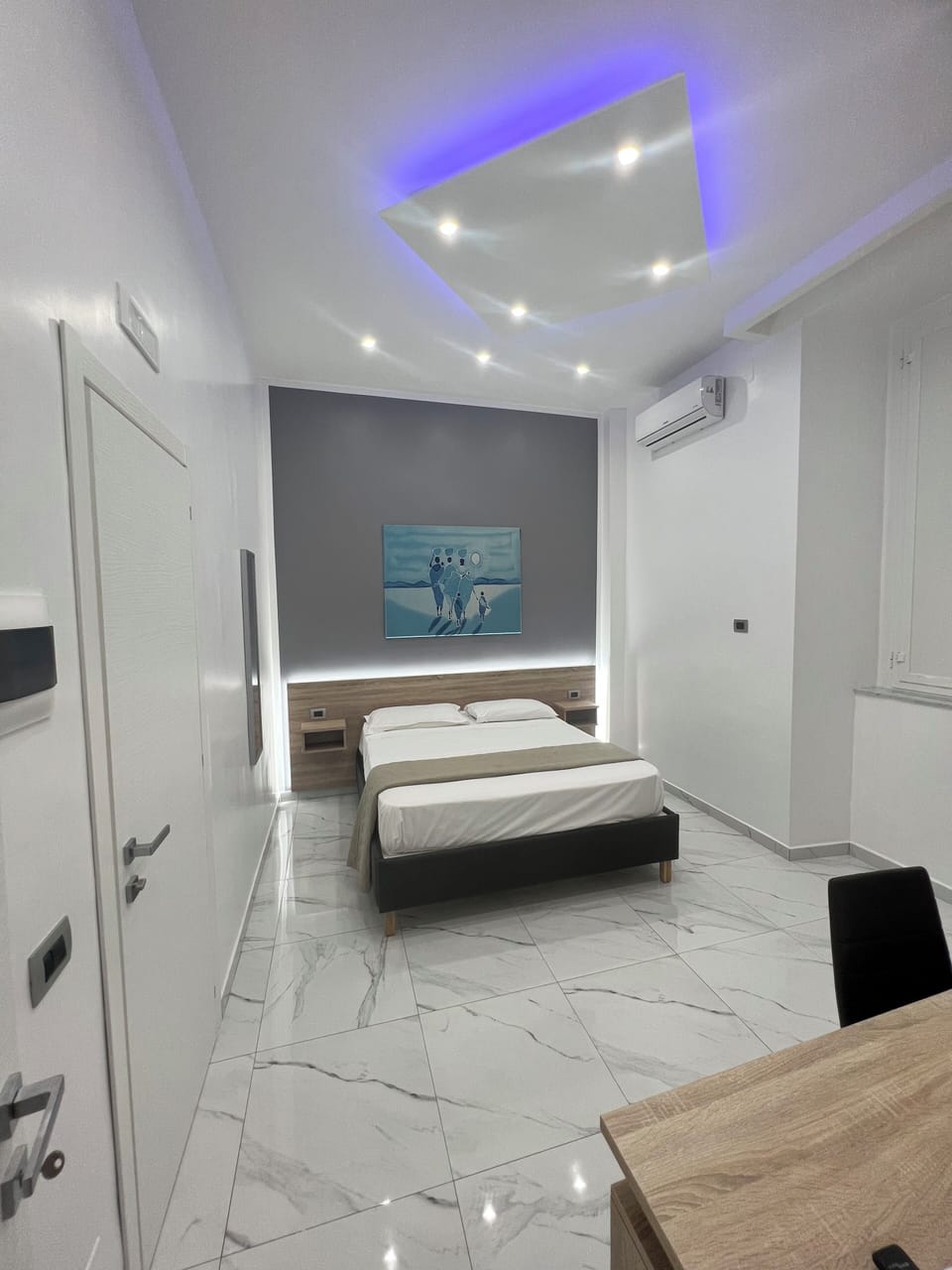 Deluxe Room | 1 bedroom, Egyptian cotton sheets, premium bedding, down comforters