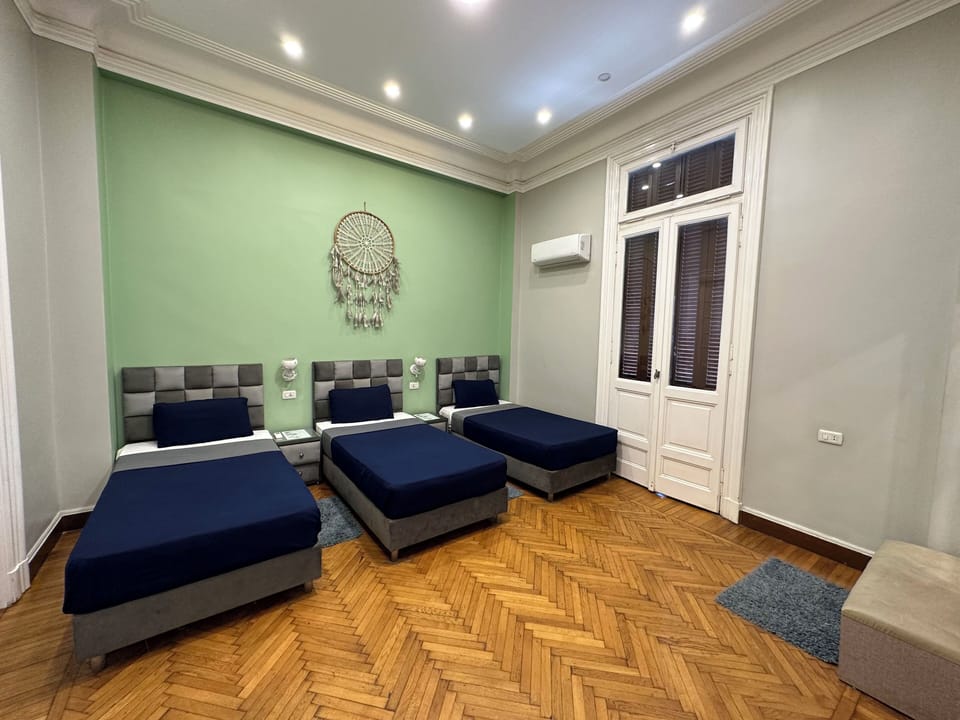 Triple Room with Balcony | Free WiFi, bed sheets