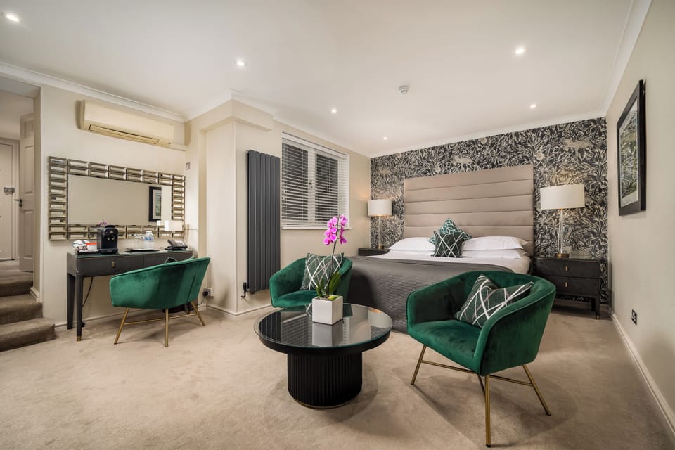 In-room safe, desk, iron/ironing board, free WiFi