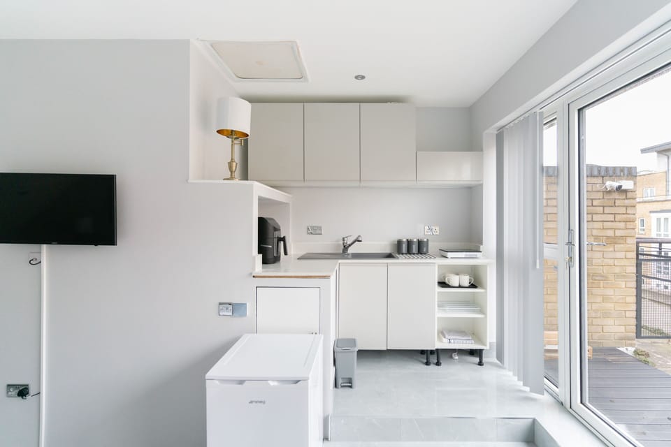 Exclusive Penthouse, 1 Double Bed, Ensuite | 1 bedroom, Egyptian cotton sheets, premium bedding, pillowtop beds