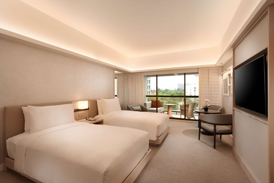 Executive Balcony Room with Lounge Access, 2 Twin Beds | Hypo-allergenic bedding available, down comforters, minibar