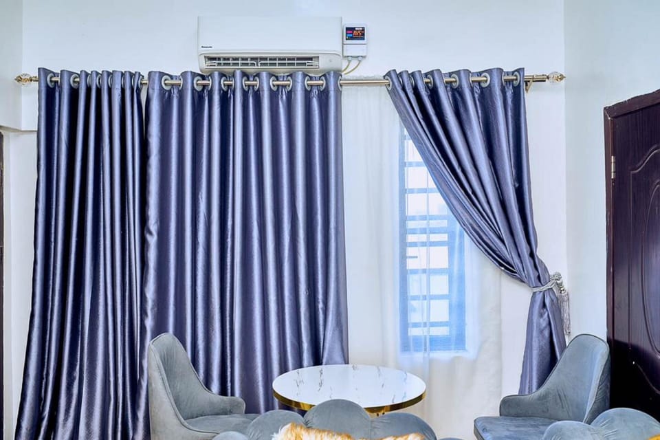 Deluxe Apartment | In-room dining