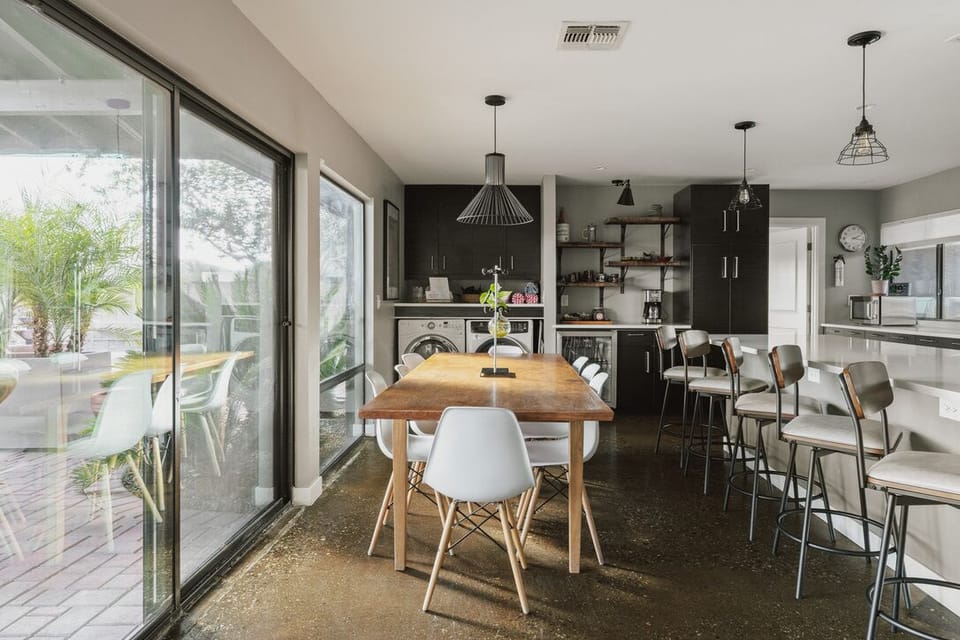 Dining area with seating for 8 + tons of space at the oversized island.