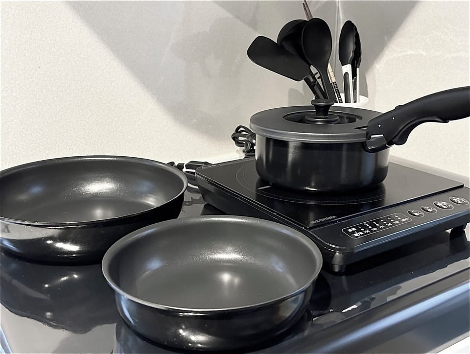 Family Chalet, 3 Bedrooms, Non Smoking | Private kitchen | Microwave, freezer