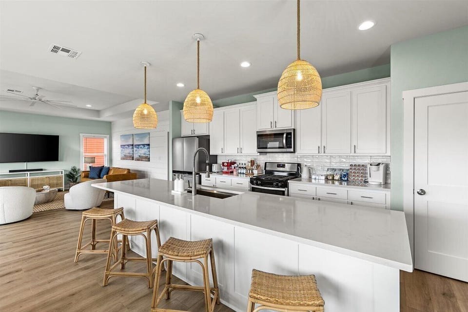 Kitchen with Coffee & Tea bar as well as Snow Cone machine & supplies