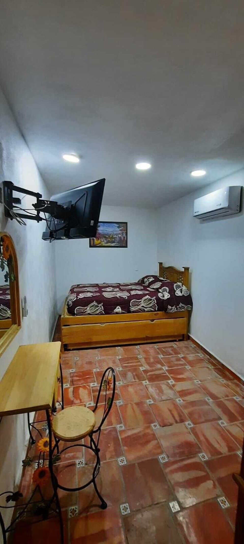Standard Room, 1 Bedroom, Ensuite | Individually decorated, individually furnished, free WiFi, bed sheets