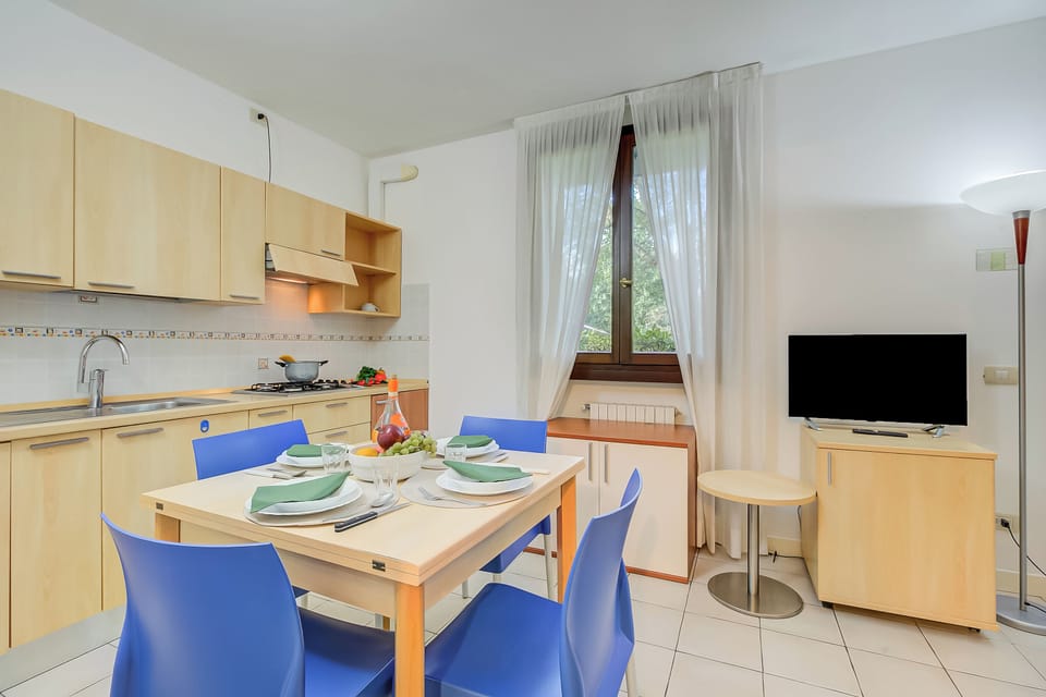 Kitchen and dining area