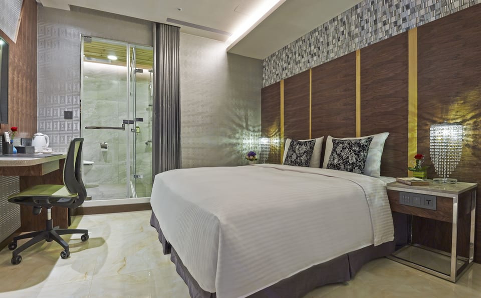 Superior Double Room (Self Check-In) | Down comforters, free minibar, in-room safe, desk