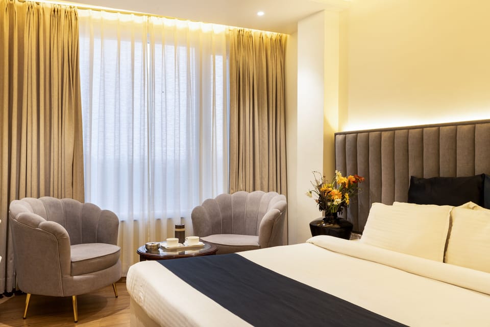 Premium Room | Desk, soundproofing, WiFi (free)