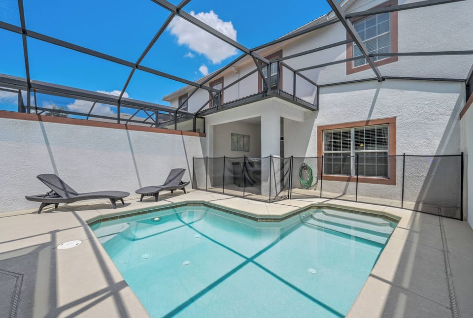 Private screened in pool patio
