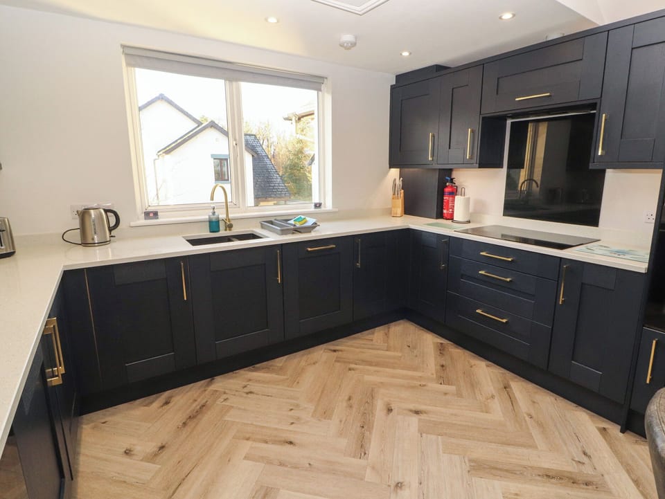 Fridge, dishwasher, electric kettle, toaster