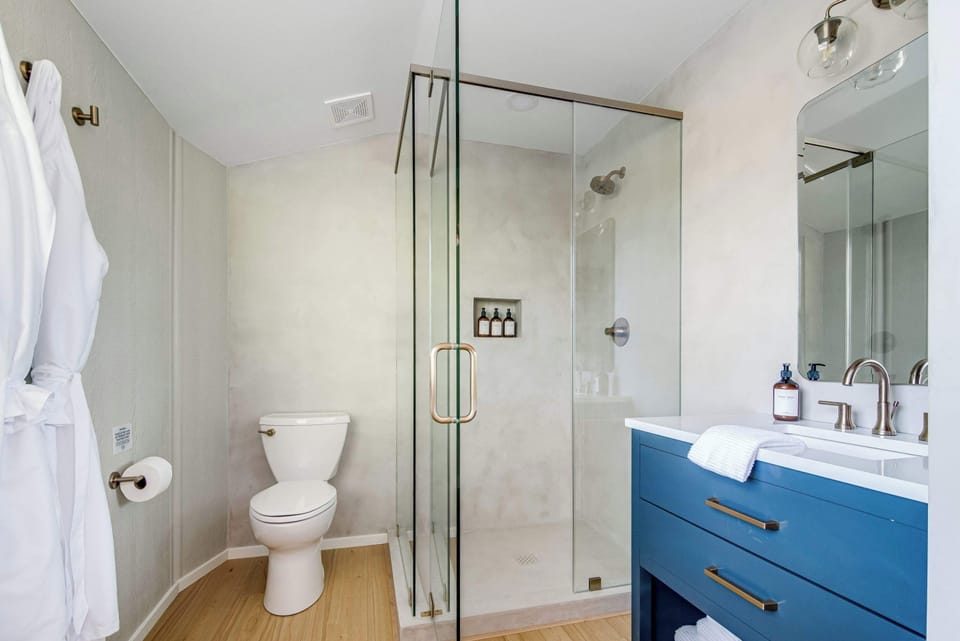 Spa-style walk-in shower for a relaxing wine country getaway.