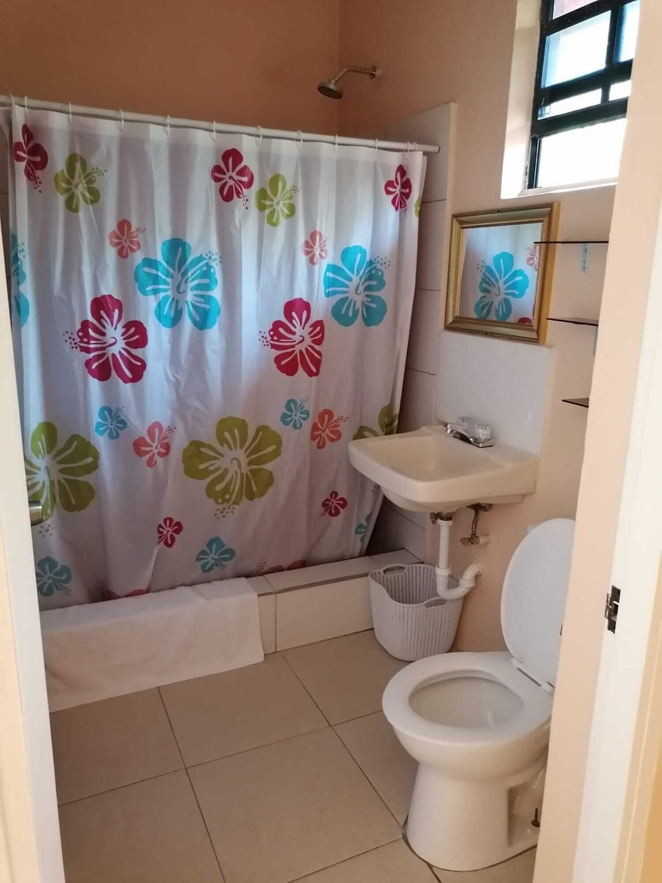 Family Cottage | Bathroom