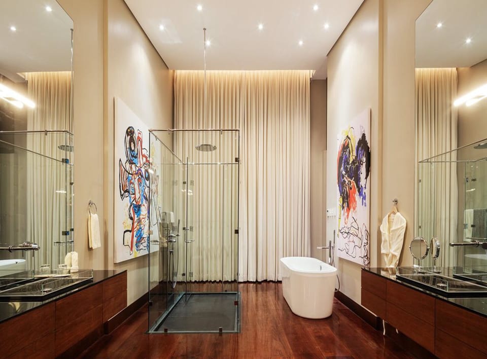 Bathroom shower