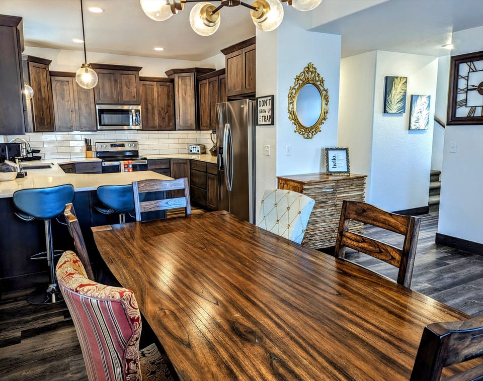 Large dining table for 6 with room for 8