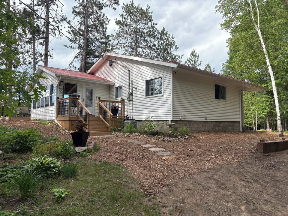 Lakehouse view from driveway