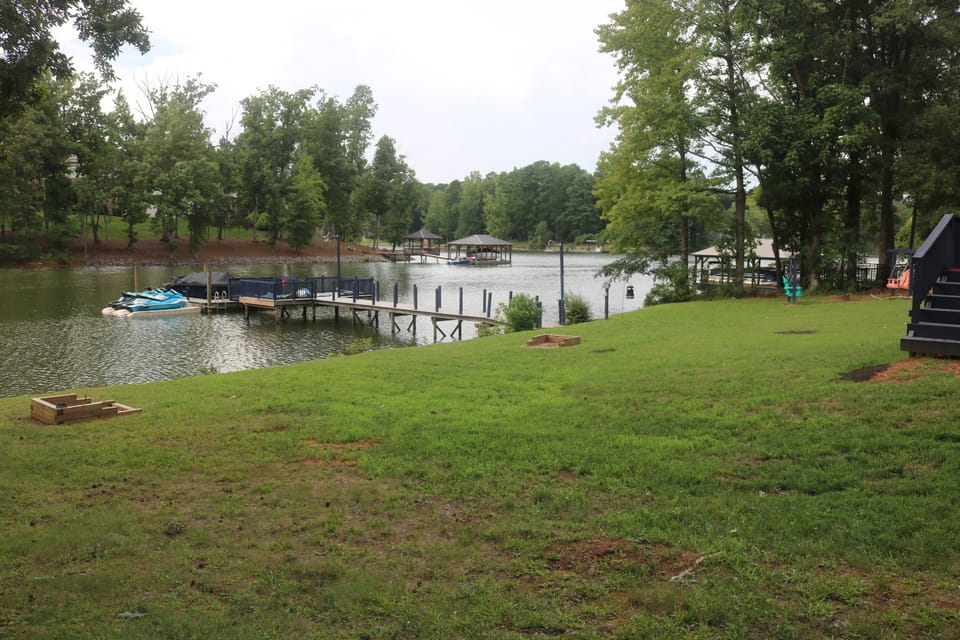 view of back yard plenty of area for games 