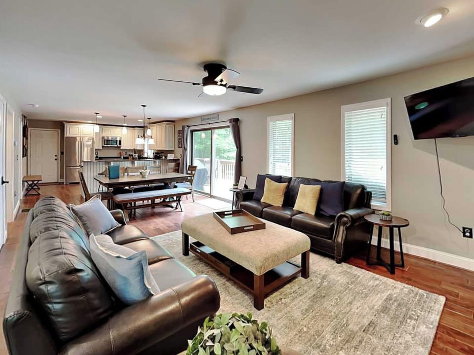 House (4 Bedrooms) | Property amenity