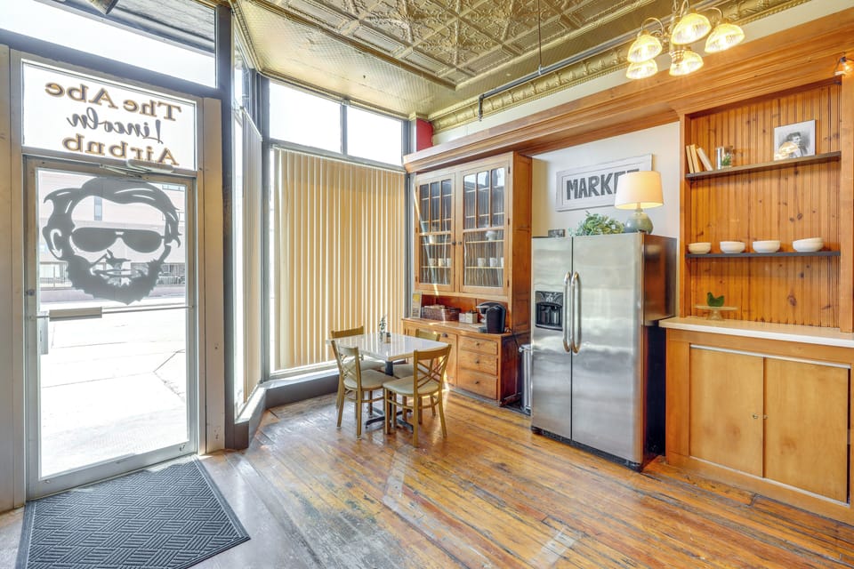 Additional Dining Area | Dining Table | Coffee Bar