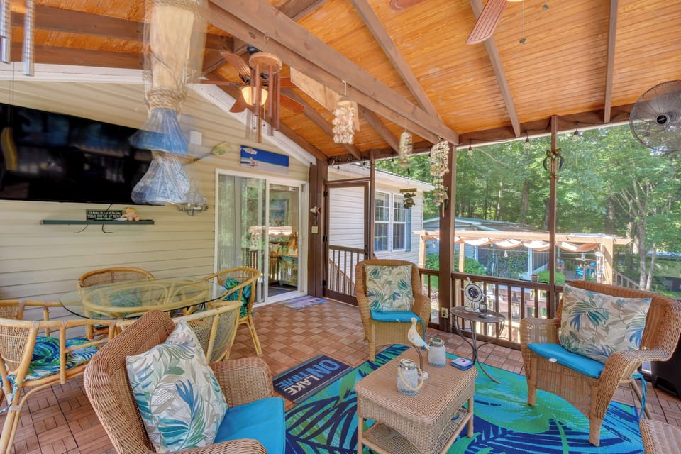 House Exterior | Screened Patio | Dining Area | Smart TV w/ Cable