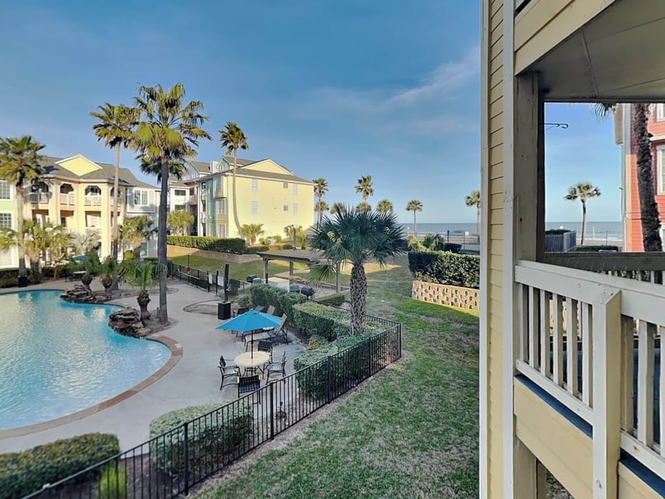 Condo (1 Bedroom) | Property amenity