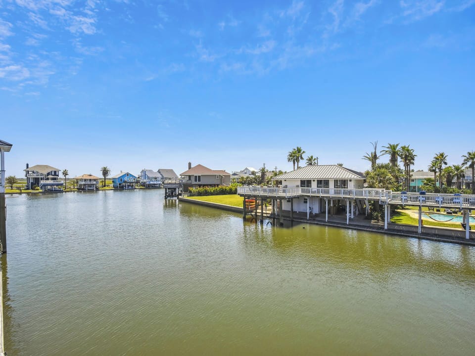 House (3 Bedrooms) | Property amenity