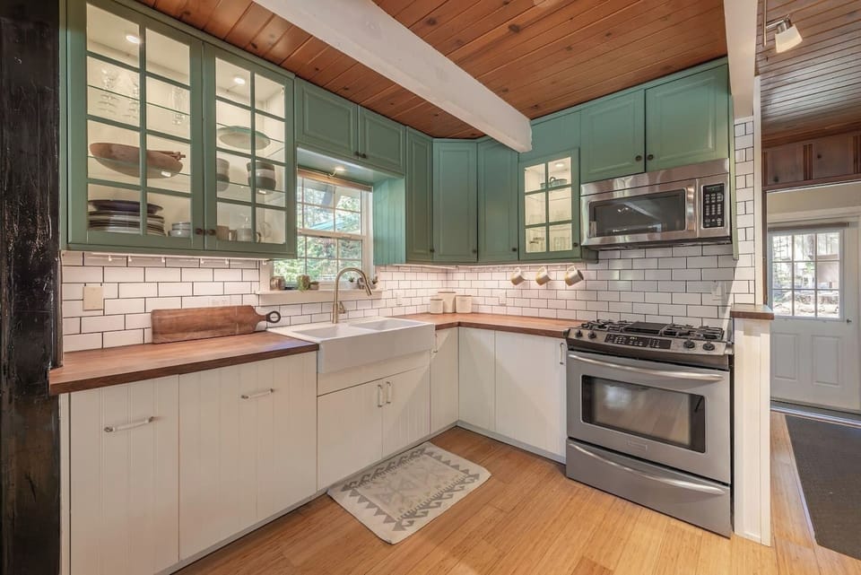 Newly renovated kitchen equipped with new appliances, french press, and nespresso coffee maker!
